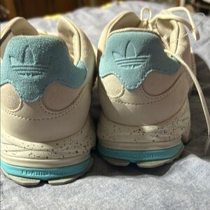 Unique ADIDAS Gorgeous Cream Athletic Shoes 40.5 moccasin suede fashion 9